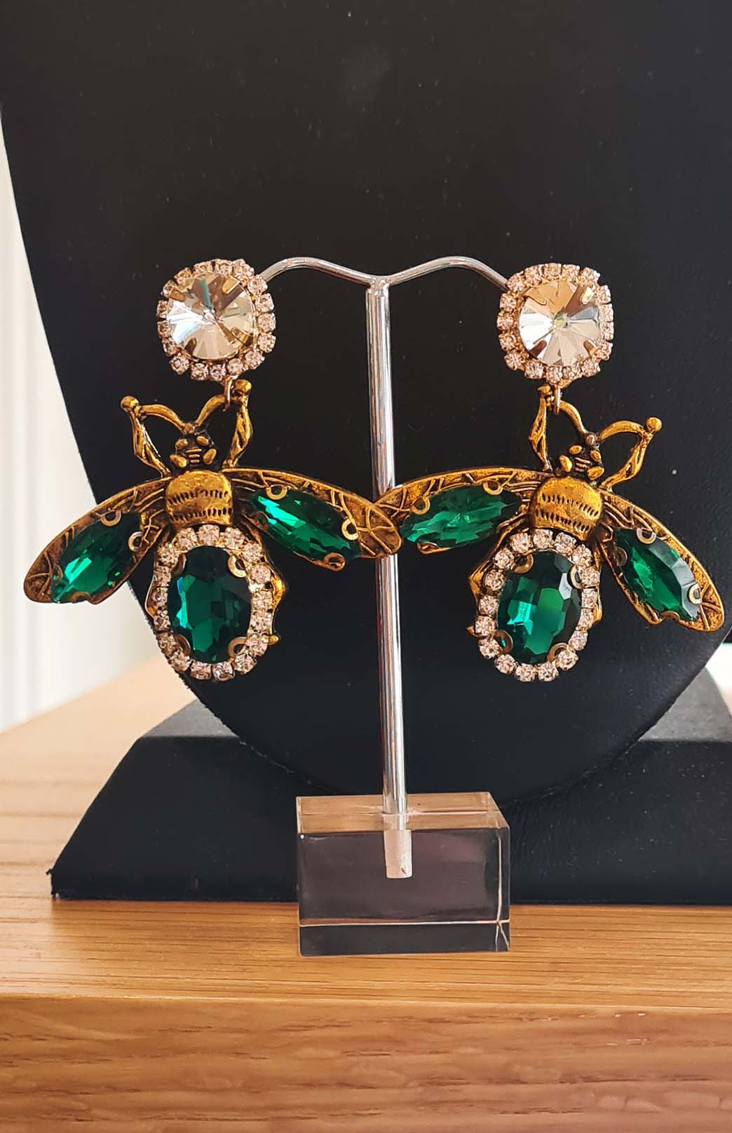 Emerald Green Women&#39;s Drop Earrings
