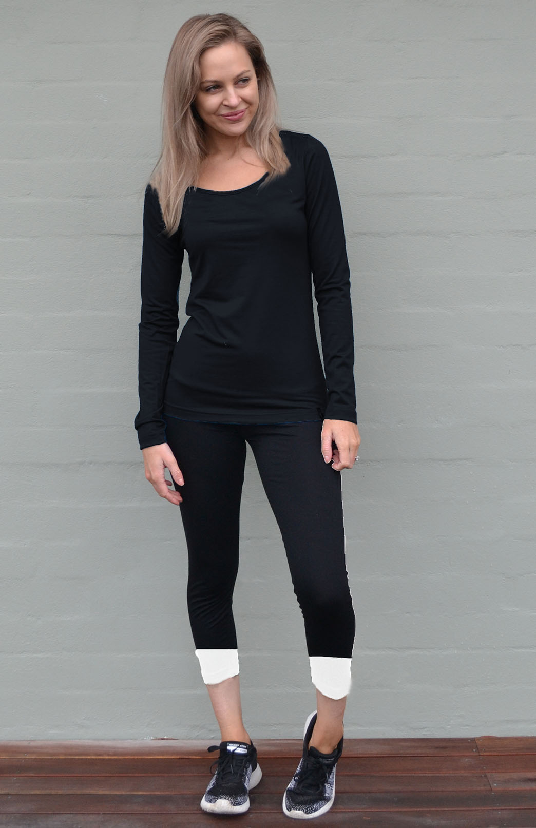 Black & Ivory Women&#39;s Merino Wool 7/8th Crop Leggings
