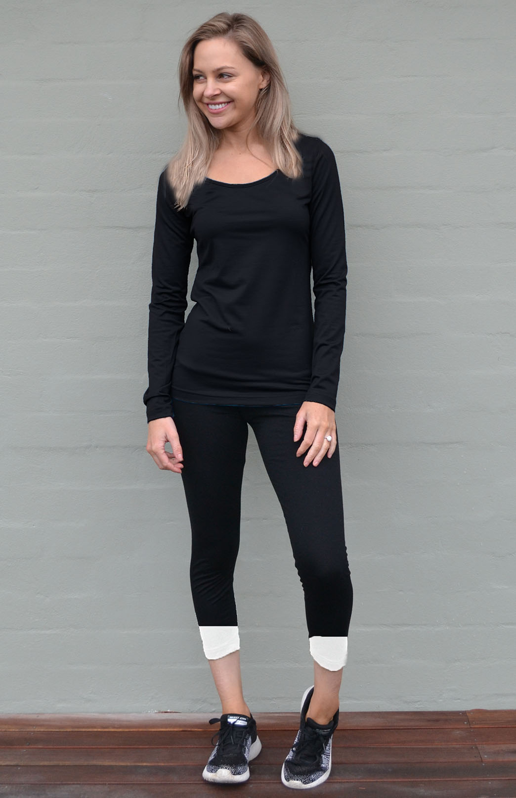 Black & Ivory Women&#39;s Merino Wool 7/8th Crop Leggings
