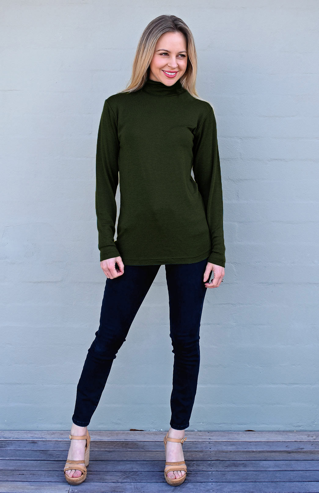 Green long clearance sleeve turtleneck